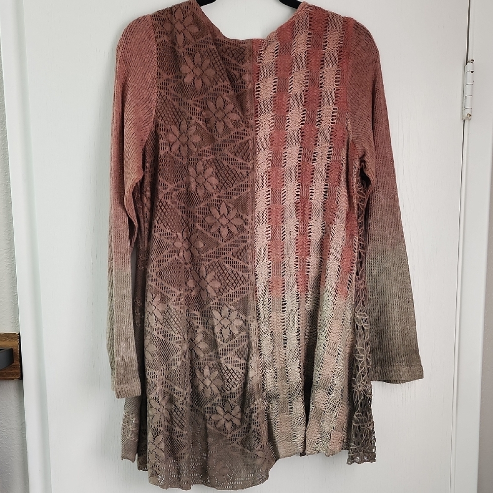 Elegant Women's Lace Blouse in Pink and Brown - Picture 7 of 8